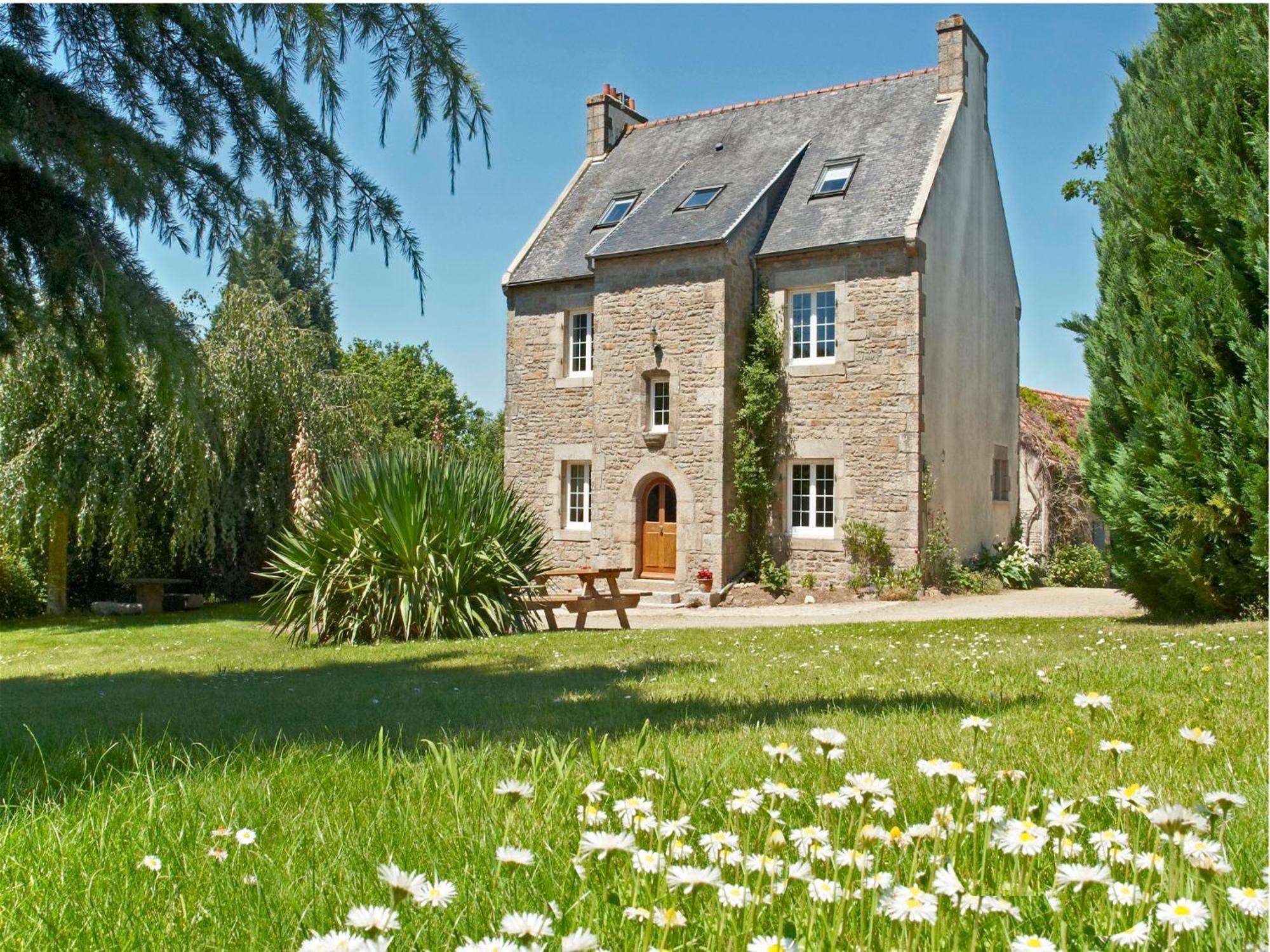 Hotel Domaine Le Puits De Jeanne Plouégat-Moysan Exterior foto